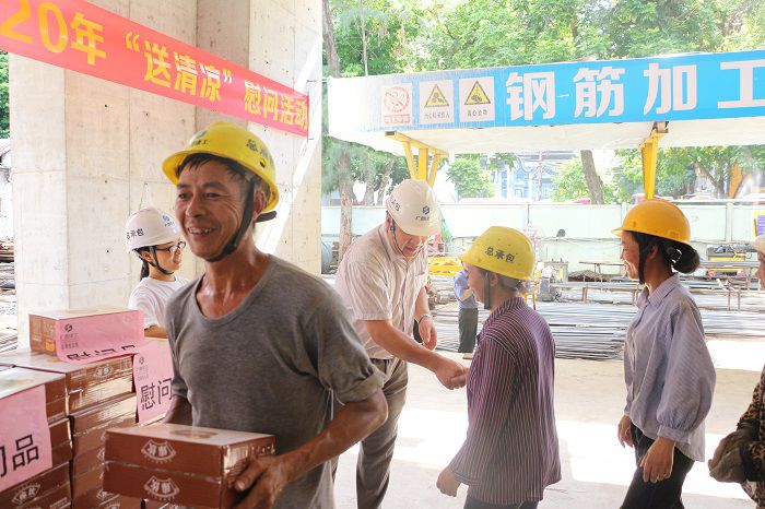 区工业设计院住宅项目送清冷。张钊林 摄.JPG
