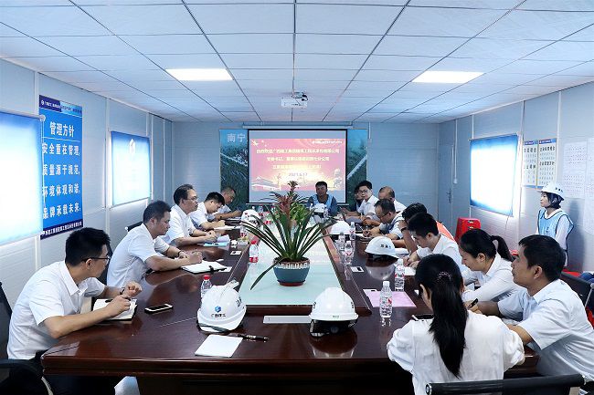 党课会议现场。 周煜川摄（建图）.jpg