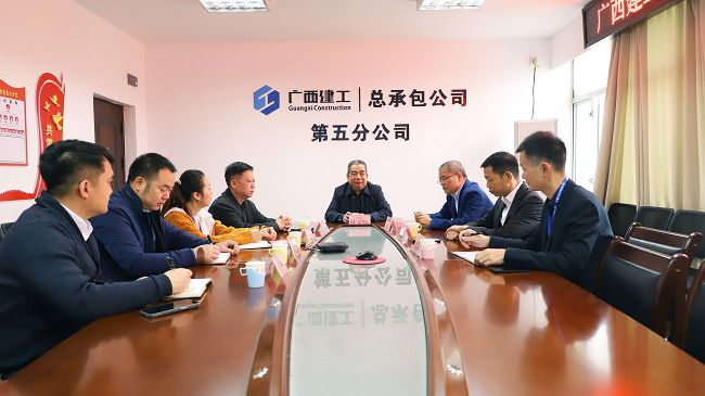 座谈现。ńㄍ迹1.jpg